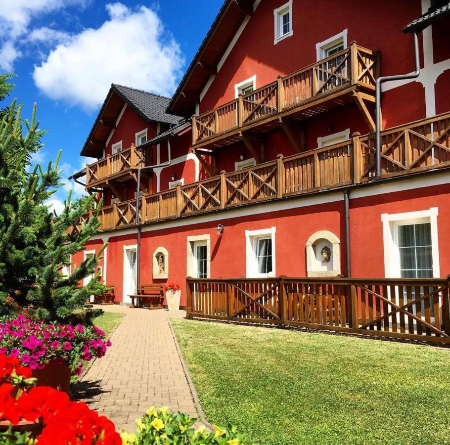 Hotel Barborka Přední Výtoň Exterior foto